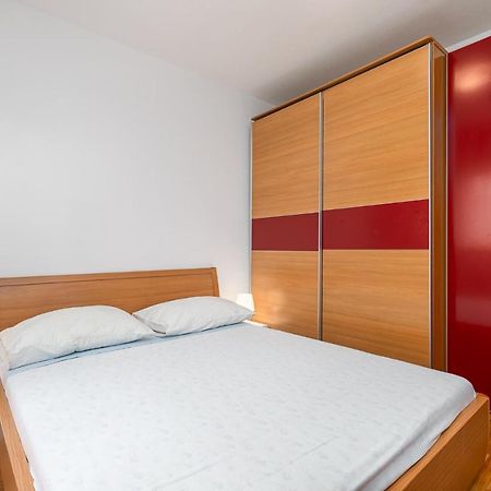 Sea View Apartment - Roberto Porec Bagian luar foto